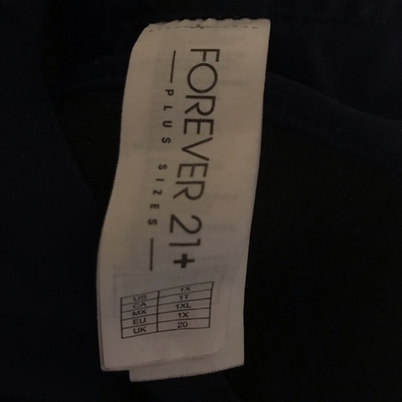 Bathing Suit Top Forever 21+ - Picture 2 of 2